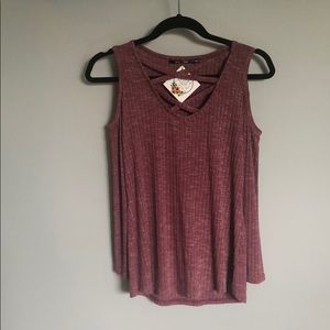 Criss Cross Cold shoulder